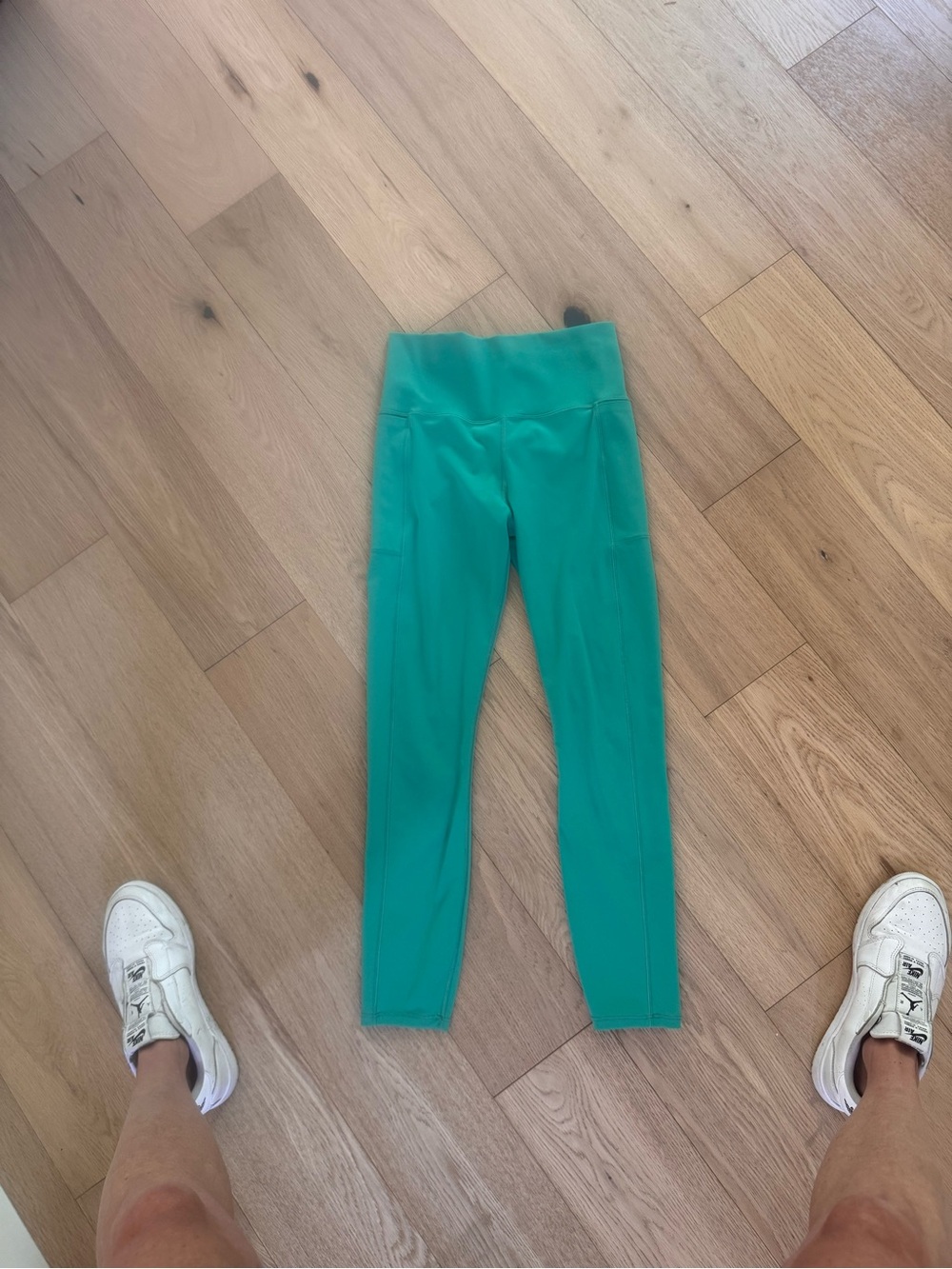 Vuori Teal High-Rise Performance Leggings with pockets